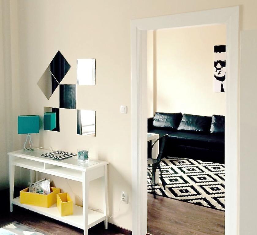 Hello Downtown Apartment - Broadway Budapest Habitación foto